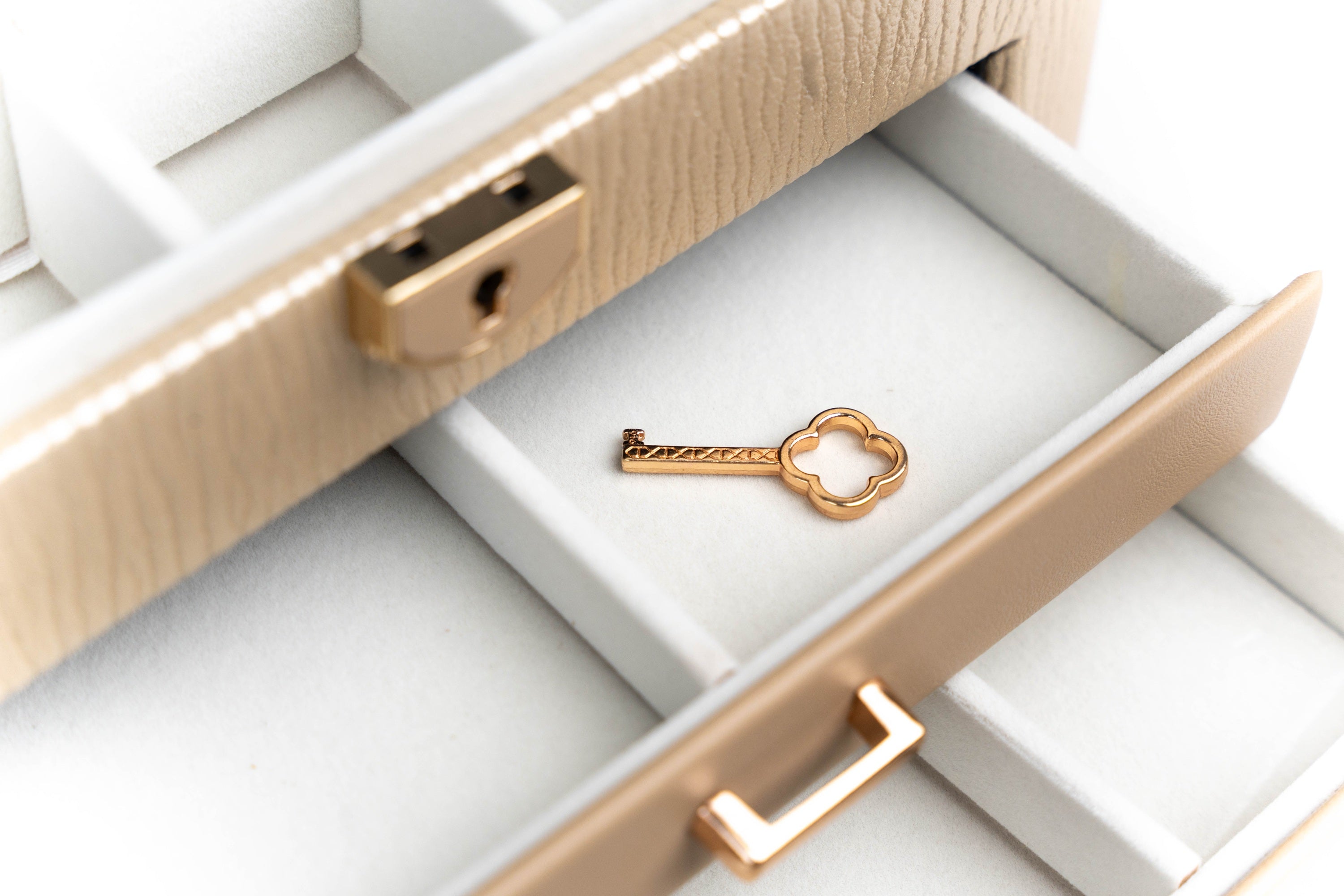 Coffret à bijoux - F309